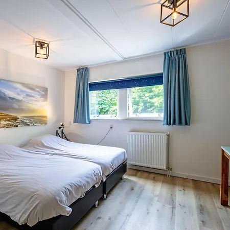 Cozy In With Hot Tub Den Burg