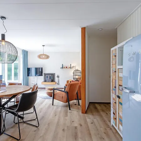 Cozy In With Hot Tub Casa de Férias