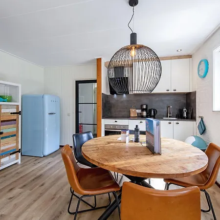 Casa de Férias Cozy In With Hot Tub *